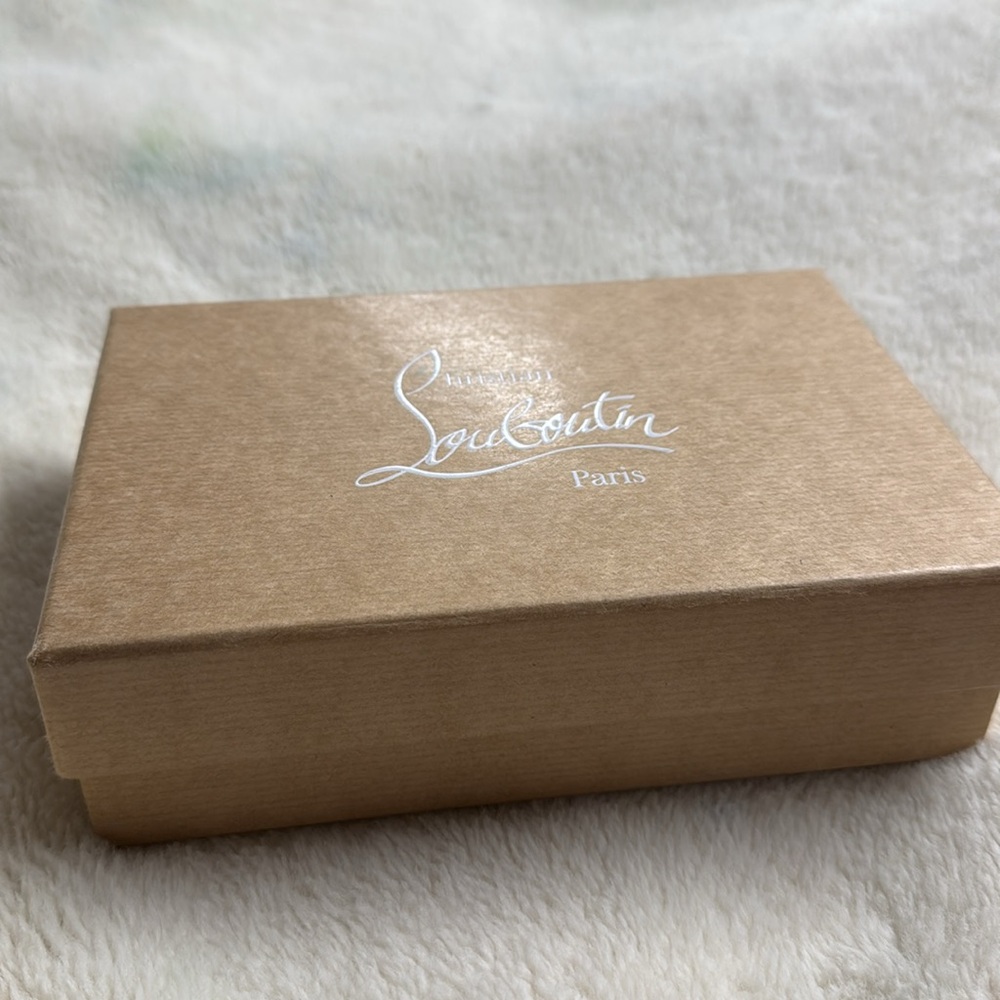 Christian Louboutin "Loubicollar” Empty Box Sticker Attatched - Picture 2 of 4